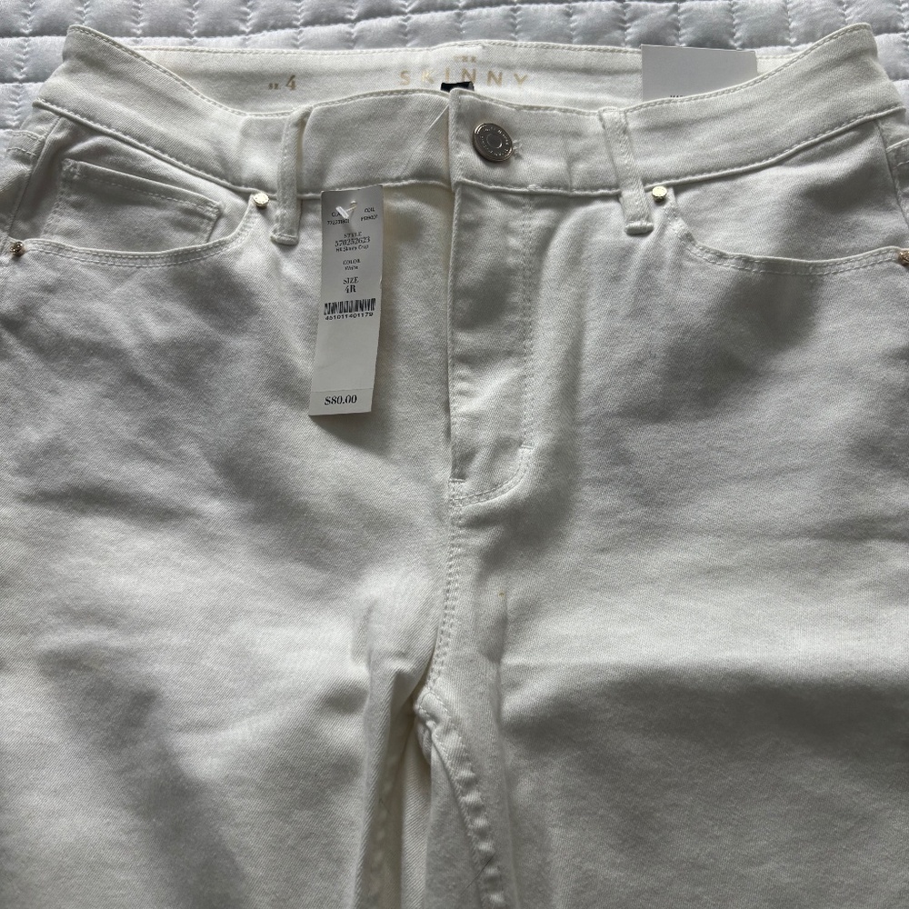 WHBM, NWT white skinny jeans, size 4.